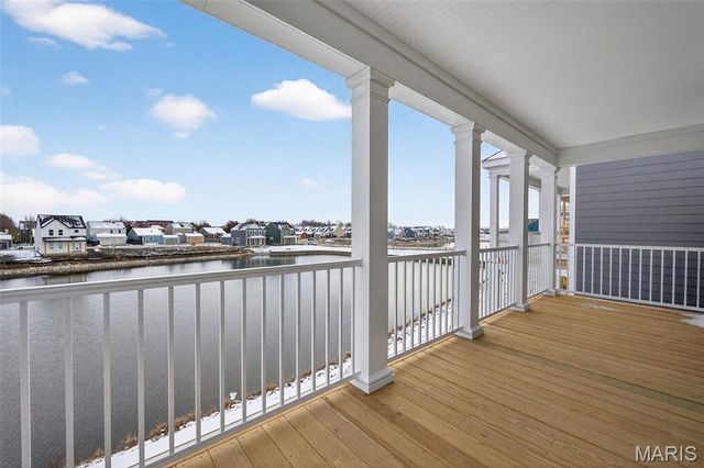 210 Marais Temps Clair Way, St Charles, MO 63301