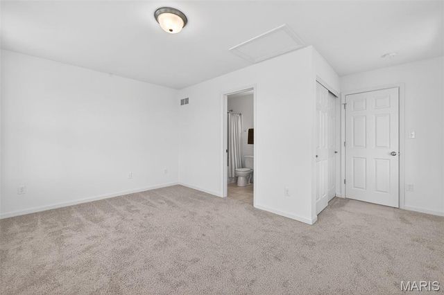 210 Marais Temps Clair Way, St Charles, MO 63301