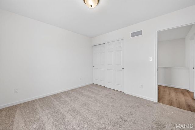 210 Marais Temps Clair Way, St Charles, MO 63301