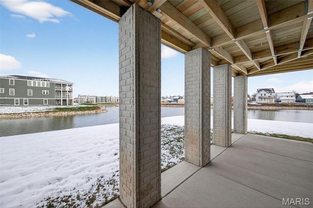 210 Marais Temps Clair Way, St Charles, MO 63301