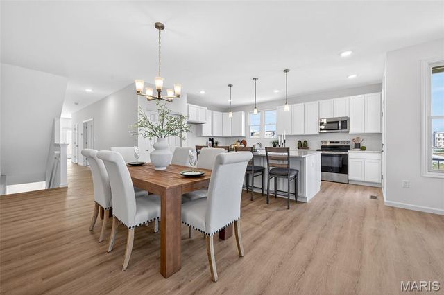 210 Marais Temps Clair Way, St Charles, MO 63301