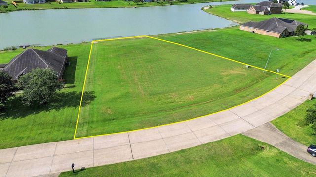 3711 S Shore Drive, Rosharon, TX 77583