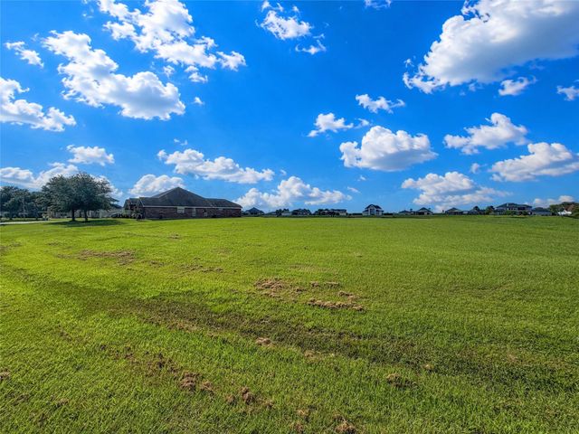 3711 S Shore Drive, Rosharon, TX 77583