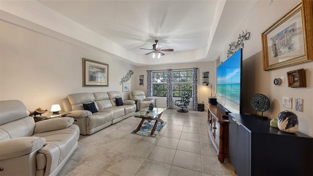 7718 LAKE VISTA COURT 207, Lakewood Ranch, FL 34202