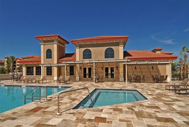 7718 LAKE VISTA COURT 207, Lakewood Ranch, FL 34202