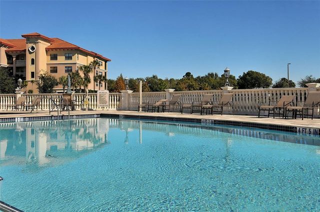 7718 LAKE VISTA COURT 207, Lakewood Ranch, FL 34202