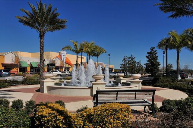 7718 LAKE VISTA COURT 207, Lakewood Ranch, FL 34202