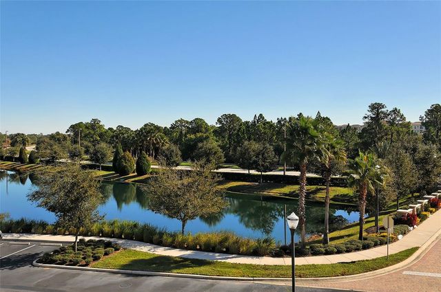 7718 LAKE VISTA COURT 207, Lakewood Ranch, FL 34202