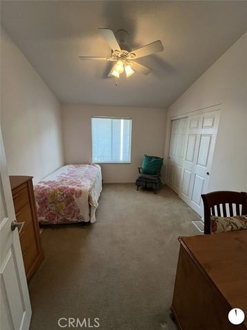 17 Serra Way, San Fernando, CA 91345