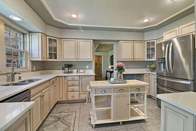 7503 3rd AVENUE, Kenosha, WI 53143