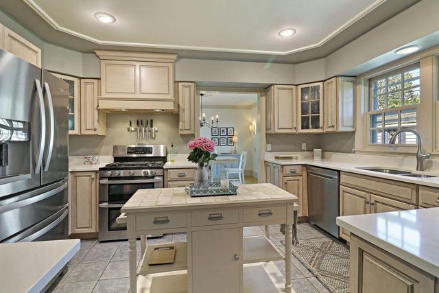 7503 3rd AVENUE, Kenosha, WI 53143