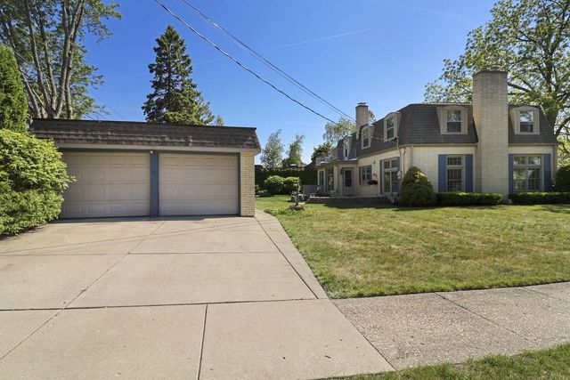7503 3rd AVENUE, Kenosha, WI 53143