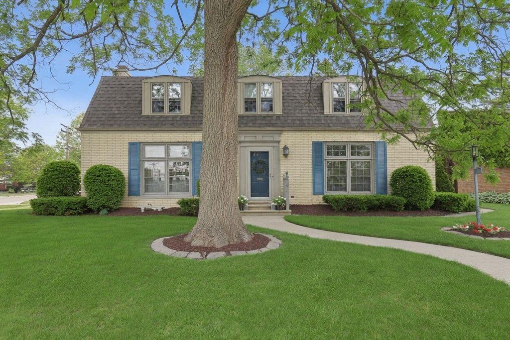 7503 3rd AVENUE, Kenosha, WI 53143