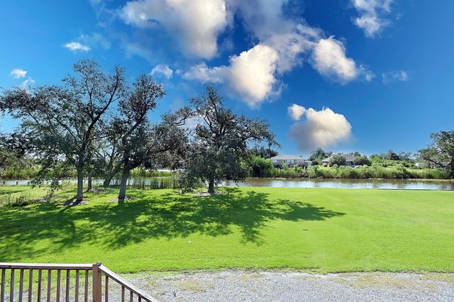 1805 Doctor Beatrous Rd, Theriot, LA 70397