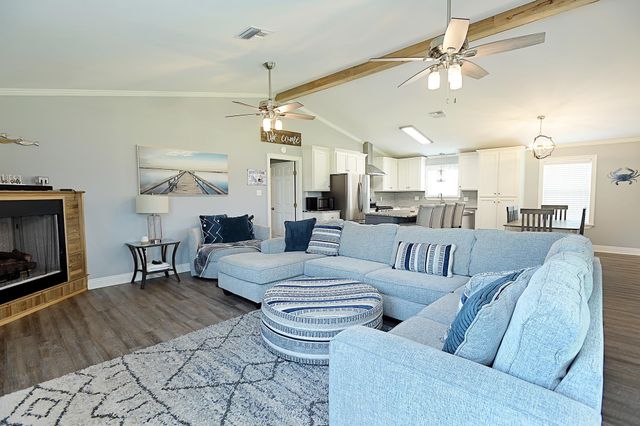 1805 Doctor Beatrous Rd, Theriot, LA 70397