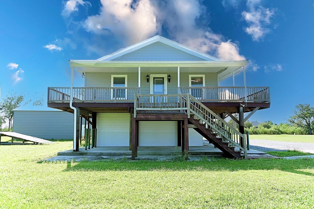 1805 Doctor Beatrous Rd, Theriot, LA 70397