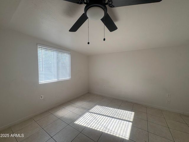 2642 E KINGS Avenue, Phoenix, AZ 85032