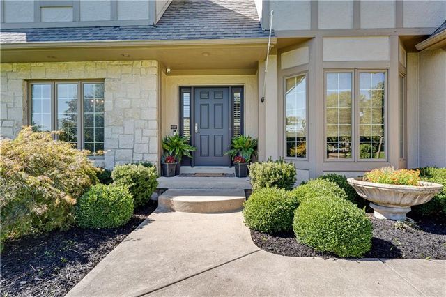 17554 Cody Street, Overland Park, KS 66221