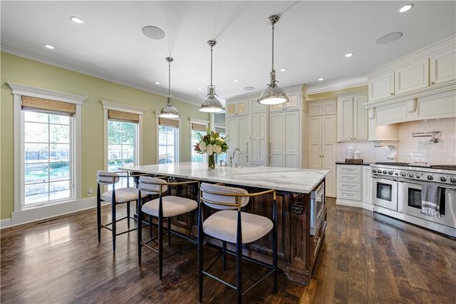17554 Cody Street, Overland Park, KS 66221