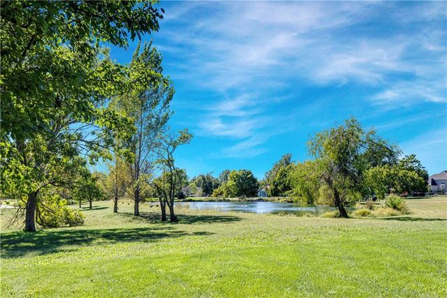 17554 Cody Street, Overland Park, KS 66221
