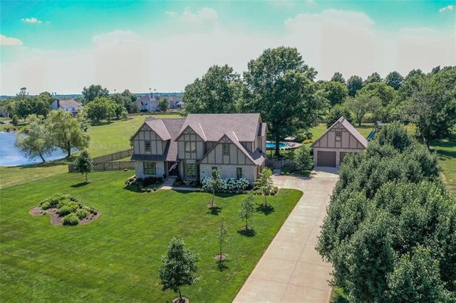 17554 Cody Street, Overland Park, KS 66221
