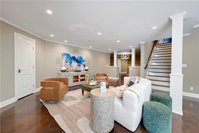 17554 Cody Street, Overland Park, KS 66221