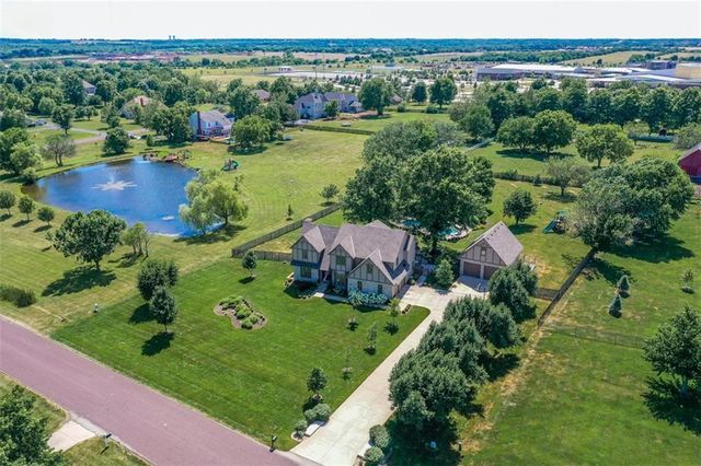 17554 Cody Street, Overland Park, KS 66221