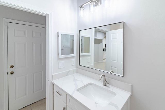 356 SE Bloxham Way, Stuart, FL 34997