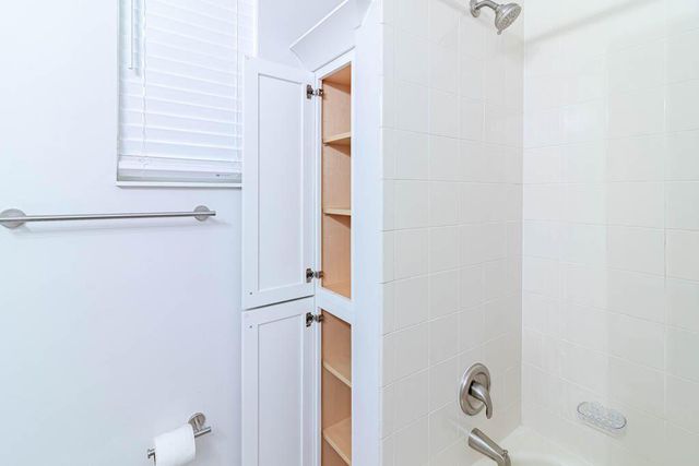 356 SE Bloxham Way, Stuart, FL 34997