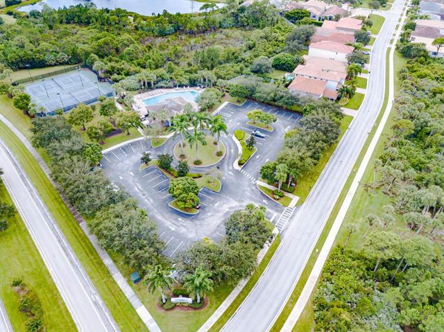 356 SE Bloxham Way, Stuart, FL 34997