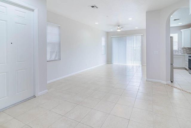 356 SE Bloxham Way, Stuart, FL 34997