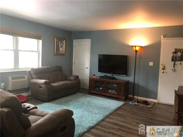 289 Main Street 11D, Spotswood, NJ 08884