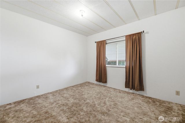 785 Dogwood Place, Enumclaw, WA 98022