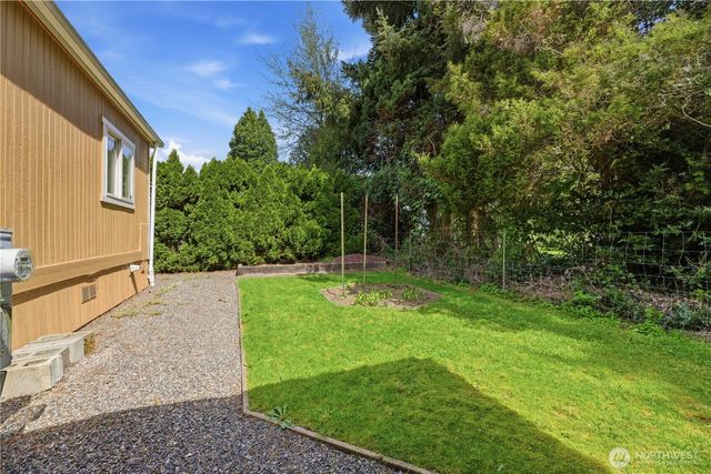 785 Dogwood Place, Enumclaw, WA 98022