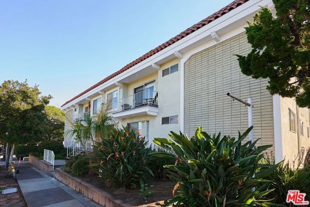 440 Raymond Avenue, Santa Monica, CA 90405