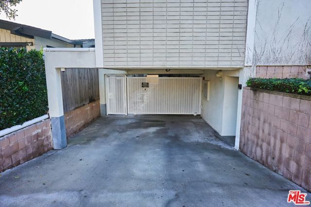 440 Raymond Avenue, Santa Monica, CA 90405