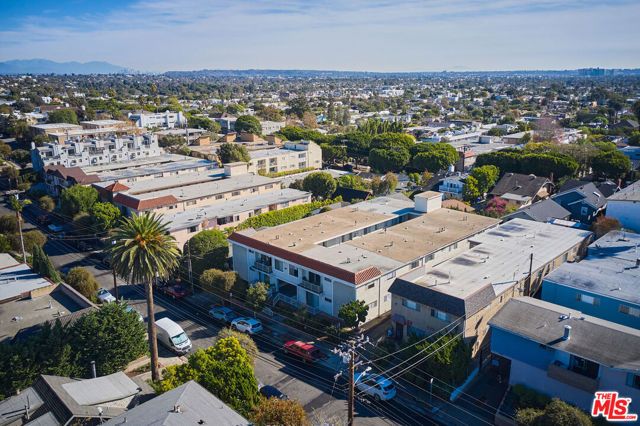 440 Raymond Avenue, Santa Monica, CA 90405