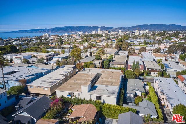 440 Raymond Avenue, Santa Monica, CA 90405
