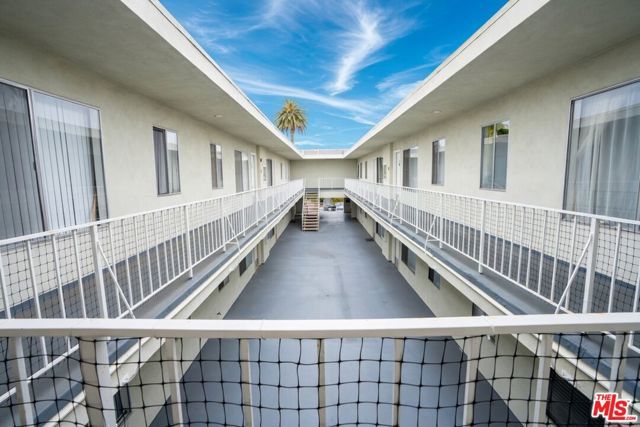 440 Raymond Avenue, Santa Monica, CA 90405