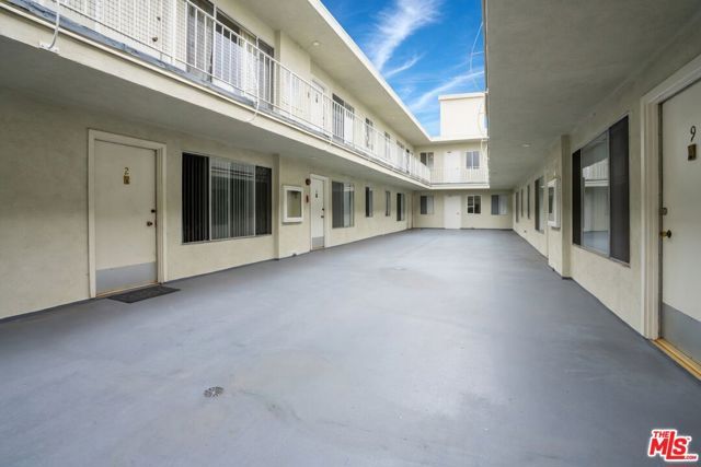 440 Raymond Avenue, Santa Monica, CA 90405