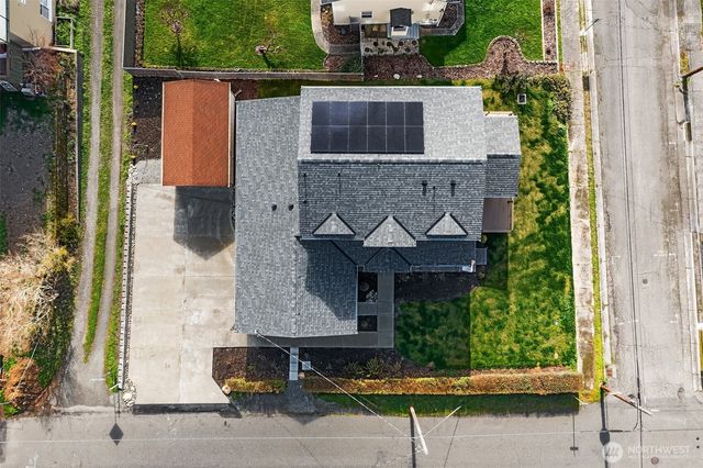 2401 E 16th Street, Bremerton, WA 98310