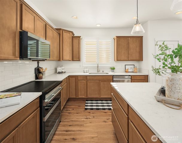 2401 E 16th Street, Bremerton, WA 98310