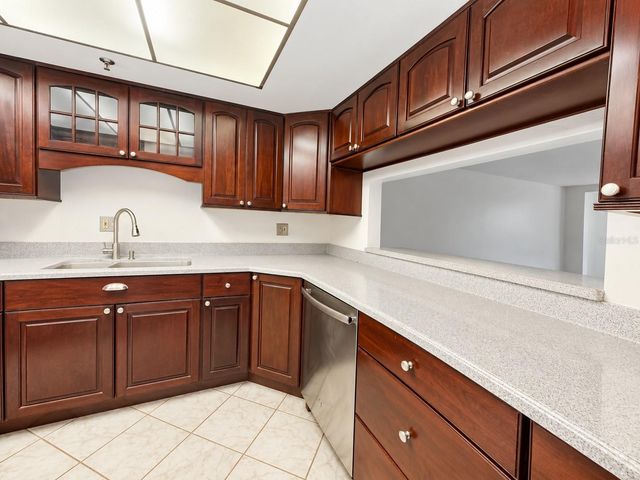 530 E CENTRAL BOULEVARD 203, Orlando, FL 32801