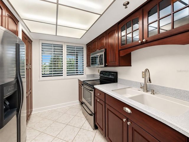 530 E CENTRAL BOULEVARD 203, Orlando, FL 32801