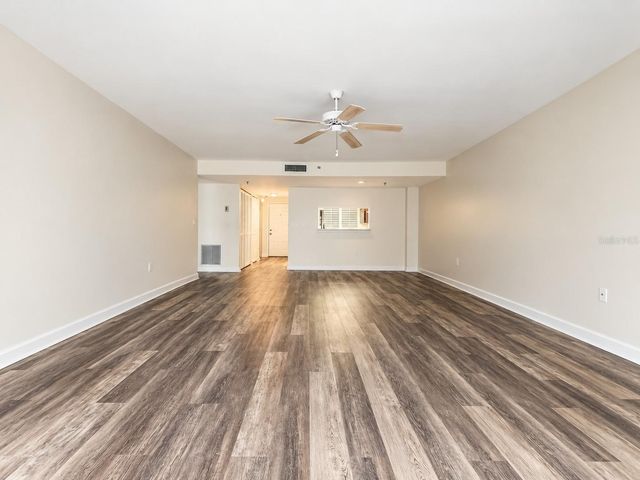 530 E CENTRAL BOULEVARD 203, Orlando, FL 32801