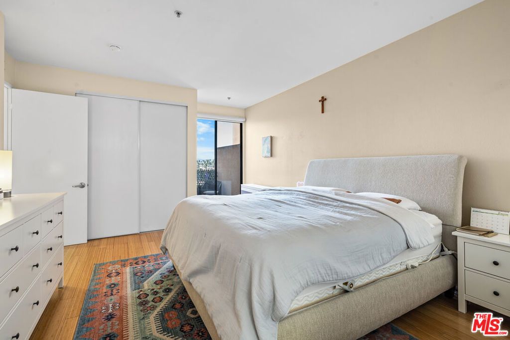 Image 15 of property listing at 625 S Berendo Street 609, Los Angeles, CA 90005