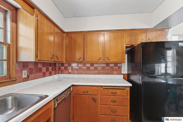 7175 N 60th Street, Omaha, NE 68152