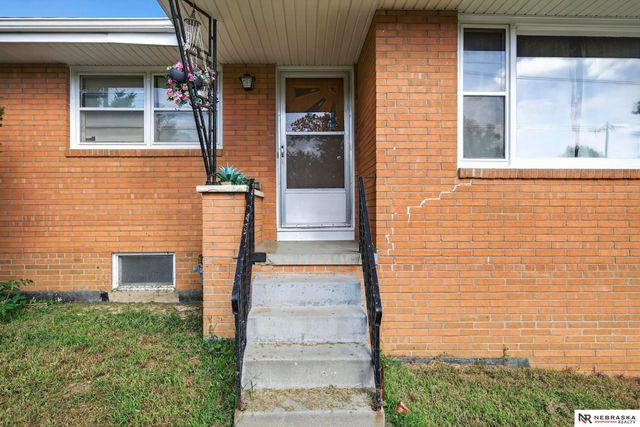 7175 N 60th Street, Omaha, NE 68152