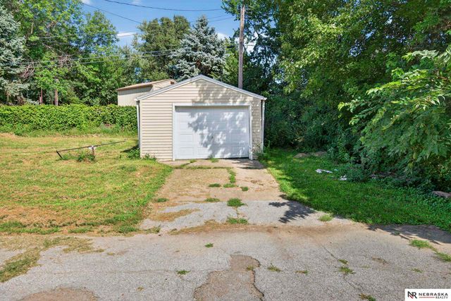 7175 N 60th Street, Omaha, NE 68152