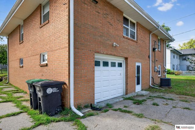 7175 N 60th Street, Omaha, NE 68152